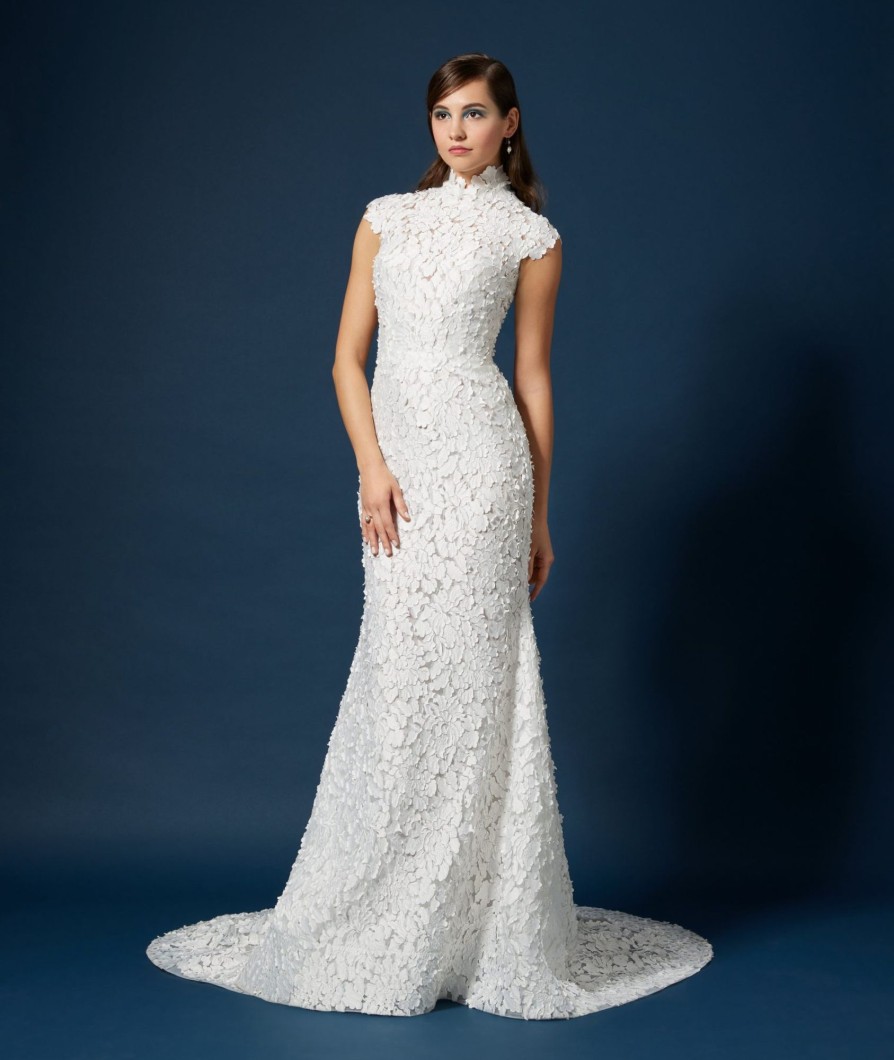 Dresses Kleinfeld Bridal Fit And Flare | Chic And Romantic High-Neck Gown