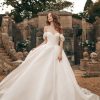 Dresses Kleinfeld Bridal Ball Gown | Off The Shoulder Ball Gown Wedding Dress With Corset Back With Bow