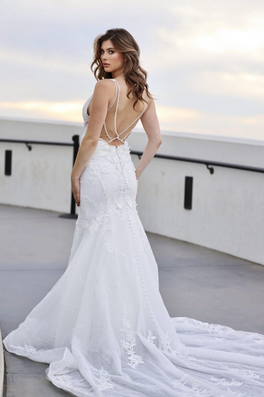 Dresses Kleinfeld Bridal Long Sleeves | Sleeveless Lace Fit And Flare Wedding Dress With Back Details