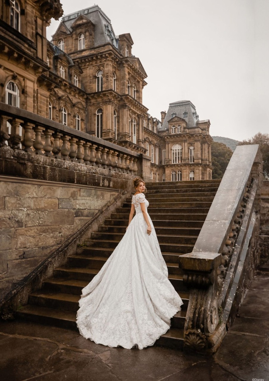 Dresses Kleinfeld Bridal Lace | Dramatic Princess Ball Gown With Buttons