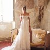 Dresses Kleinfeld Bridal Ball Gown | Basque-Waist Lace Ball Gown With Slit