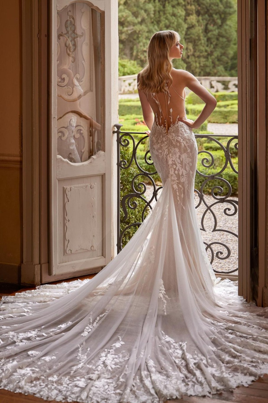 Dresses Kleinfeld Bridal Sexy | Lace Fit And Flare Wedding Dress With Illusion Back Details