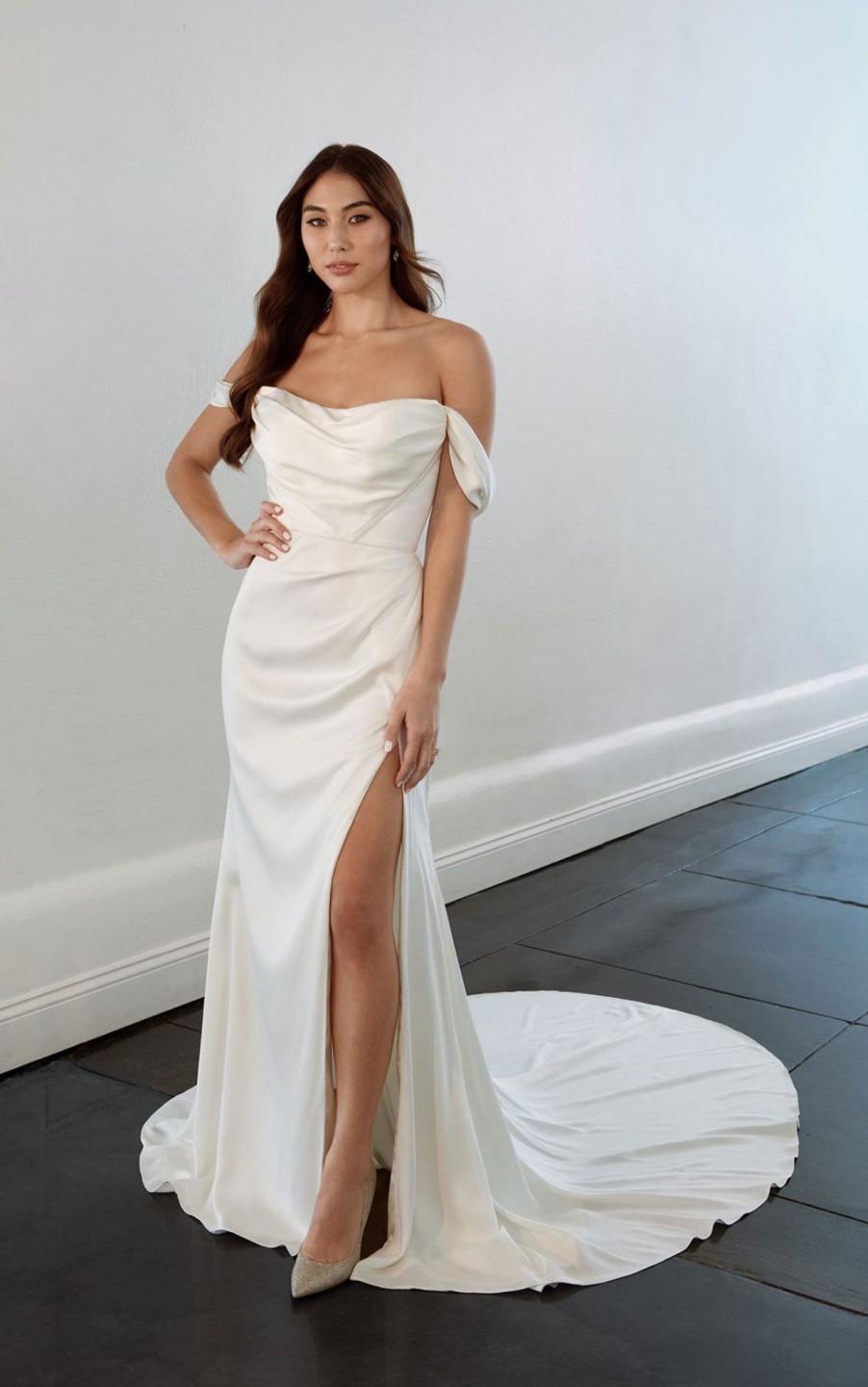 Dresses Kleinfeld Bridal Popular Wedding Dresses | Off The Shoulder Sheath Wedding Dress