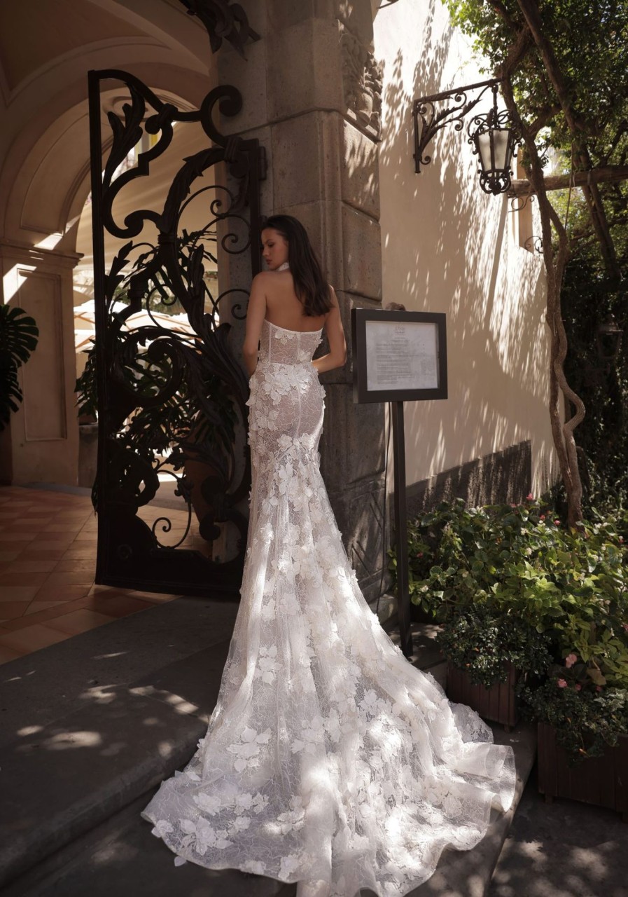 Dresses Kleinfeld Bridal Lace | Chic And Romantic Floral Fit-And-Flare Gown