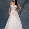 Dresses Kleinfeld Bridal Plus Size Wedding Dresses | Classic And Romantic Strapless Silk Gown