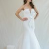 Dresses Kleinfeld Bridal Fit And Flare | Strapless Fit And Flare Wedding Dress With V-Neckline And Detachable Bow