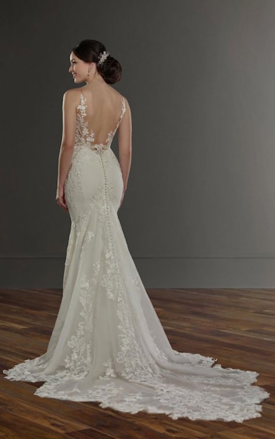 Dresses Kleinfeld Bridal Popular Wedding Dresses | V-Neck Sleeveless Beaded And Embroidered Fit And Flare Wedding Dress