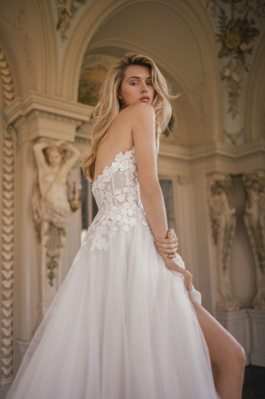 Dresses Kleinfeld Bridal A-Line | Strapless Floral And Tulle A-Line Gown