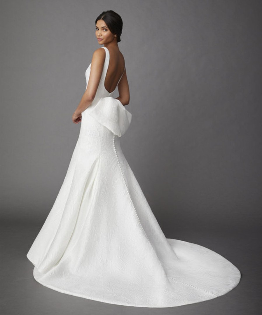 Dresses Kleinfeld Bridal Fit And Flare | V-Neck Jacquard Fit-And-Flare Gown With Bow