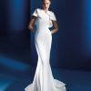 Dresses Kleinfeld Bridal Fit And Flare | Simple And Chic Bateau Fit-And-Flare Gown With Bows