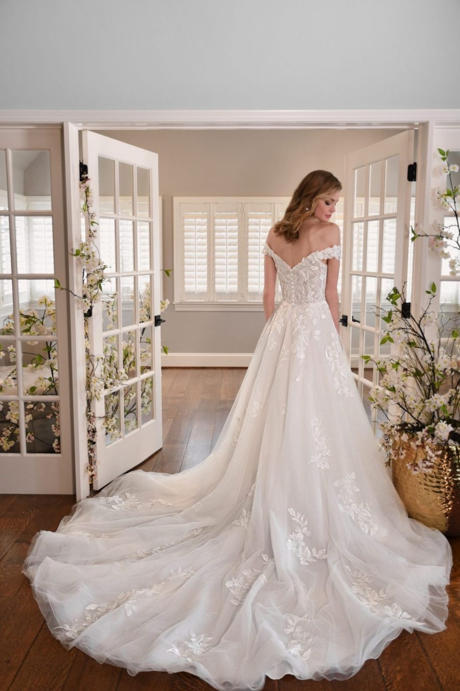 Dresses Kleinfeld Bridal A-Line | Off-The-Shoulder Floral A-Line Gown