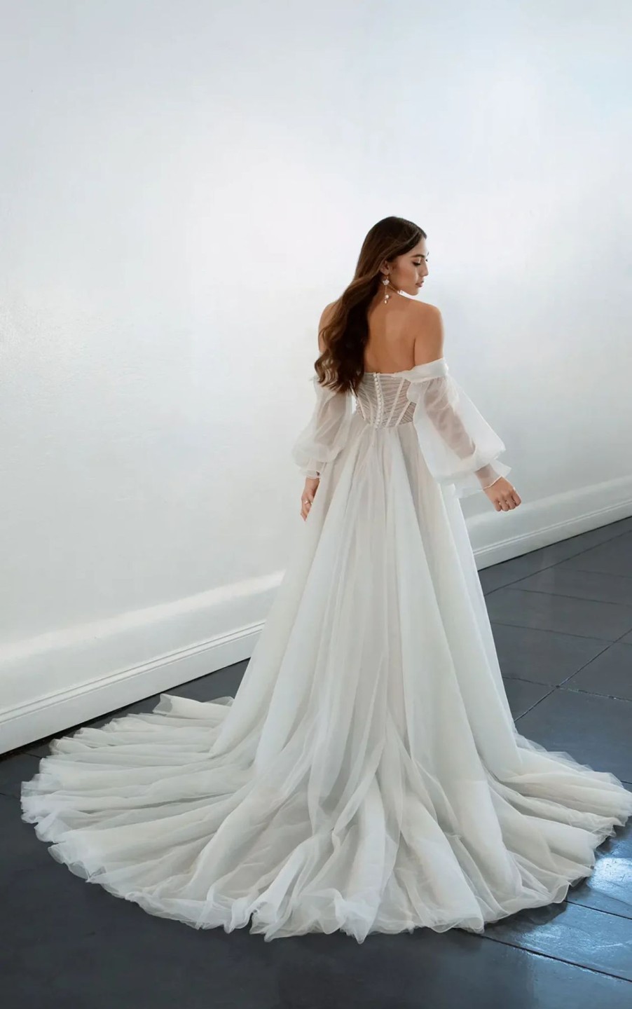 Dresses Kleinfeld Bridal Long Sleeves | Romantic Organza A-Line Gown With Detachable Sleeves