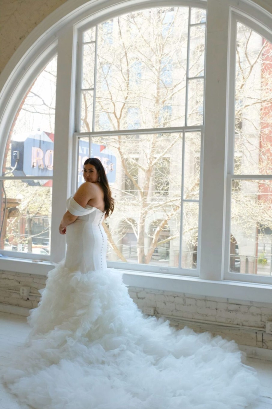 Dresses Kleinfeld Bridal Plus Size Wedding Dresses | Fit And Flare Wedding Dress With Tulle Skirt