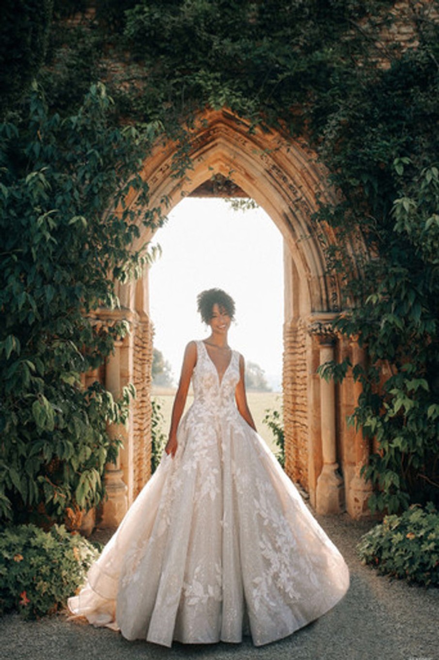 Dresses Kleinfeld Bridal Ball Gown | Sleeveless Ball Gown Wedding Dress With Lace And Sparkle Tulle