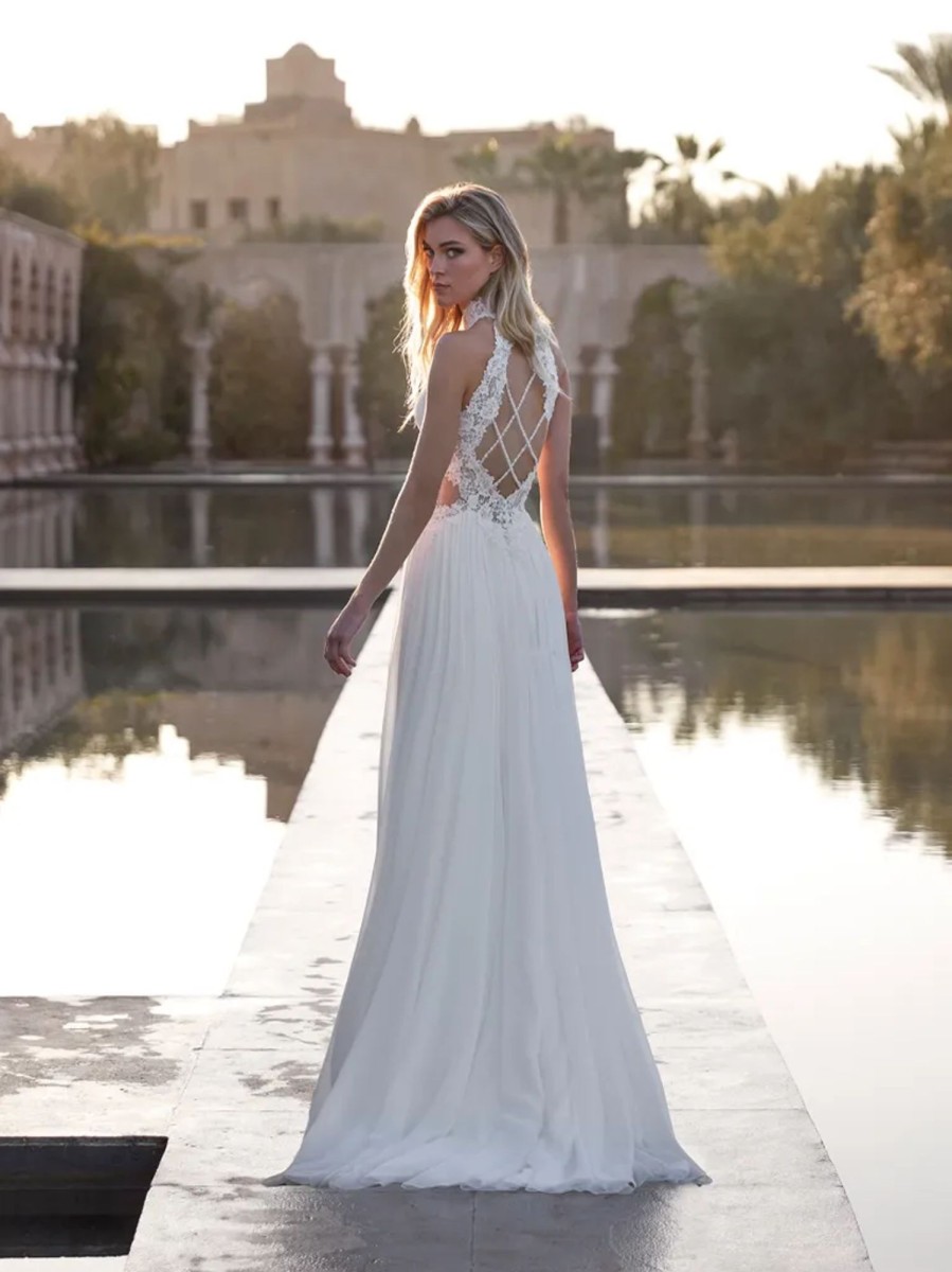 Dresses Kleinfeld Bridal A-Line | Unique And Modern Halter-Neck A-Line Gown