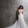 Dresses Kleinfeld Bridal Plus Size Wedding Dresses | Strapless A-Line Wedding Dress With Beaded Bodice And Tulle Skirt