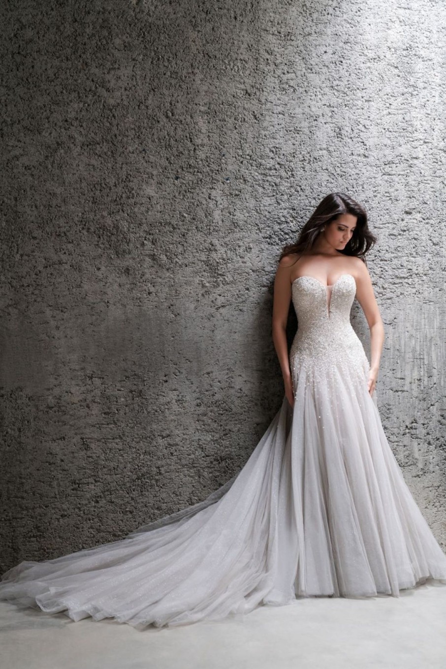 Dresses Kleinfeld Bridal Plus Size Wedding Dresses | Strapless A-Line Wedding Dress With Beaded Bodice And Tulle Skirt