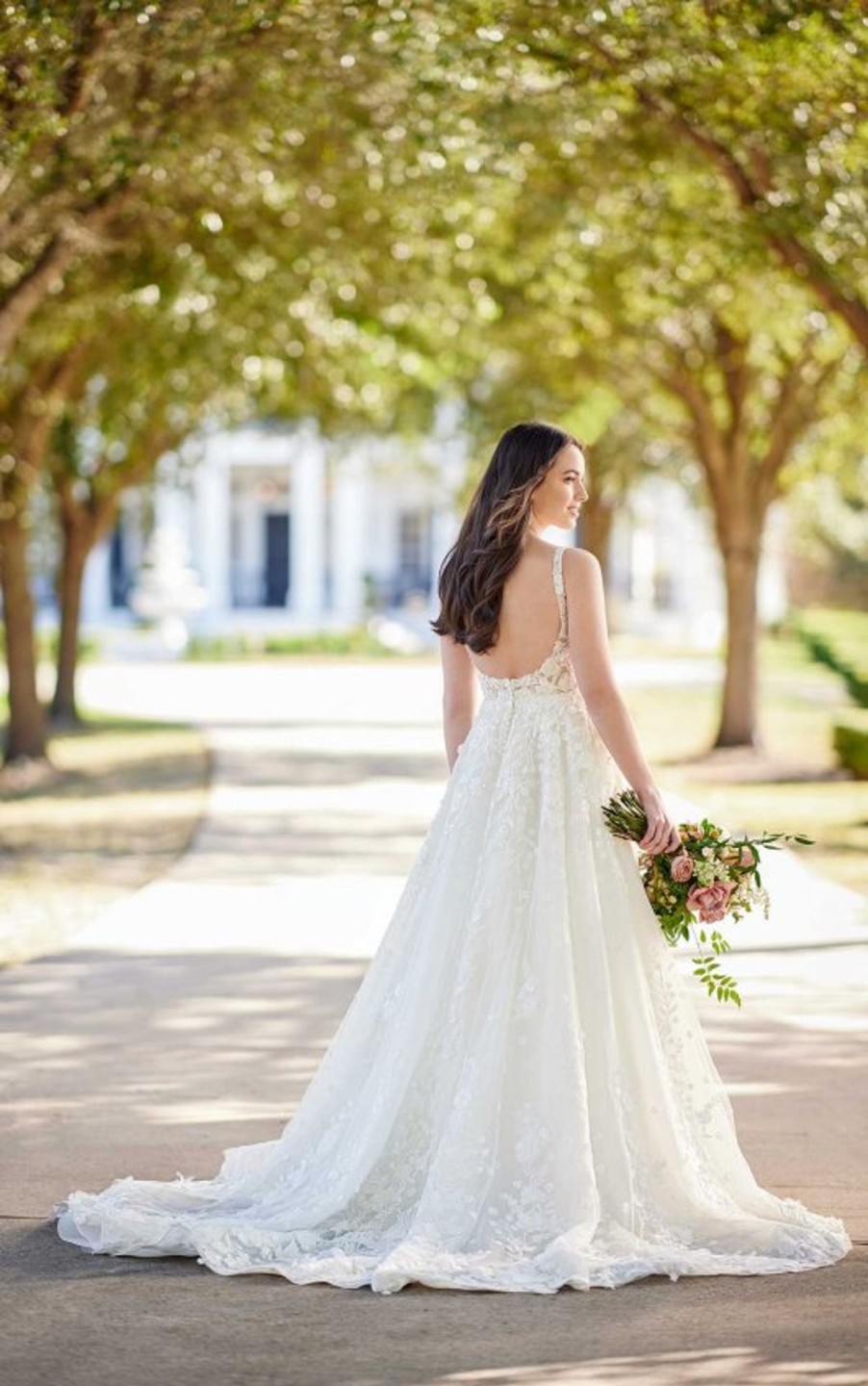 Dresses Kleinfeld Bridal Popular Wedding Dresses | Lace And Tulle A-Line Wedding Dress With Square Neckline