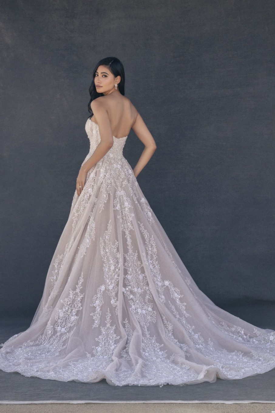 Dresses Kleinfeld Bridal A-Line | Corset A-Line Gown With Nature-Inspired Beading