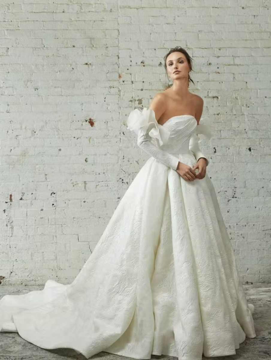 Dresses Kleinfeld Bridal A-Line | Strapless Ball Gown Wedding Dress With Detatchable Sleeves