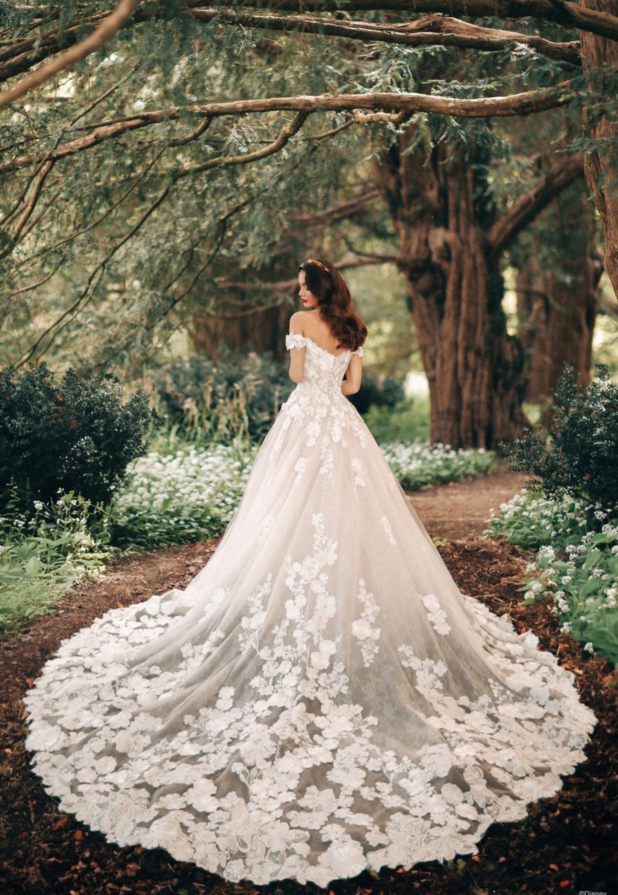 Dresses Kleinfeld Bridal Lace | Off-The-Shoulder Dramatic Floral Ball Gown With Buttons