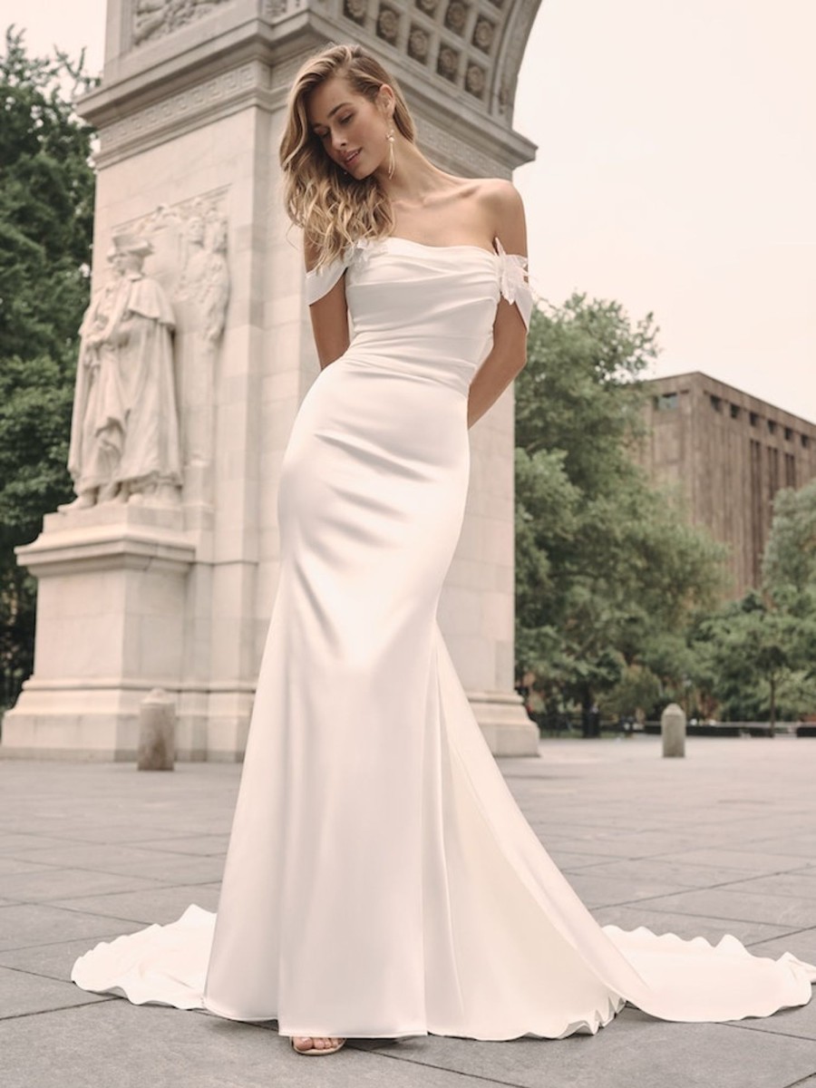 Dresses Kleinfeld Bridal Fit And Flare | Off-The-Shoulder Satin Fit-And-Flare Gown With Detachable Train