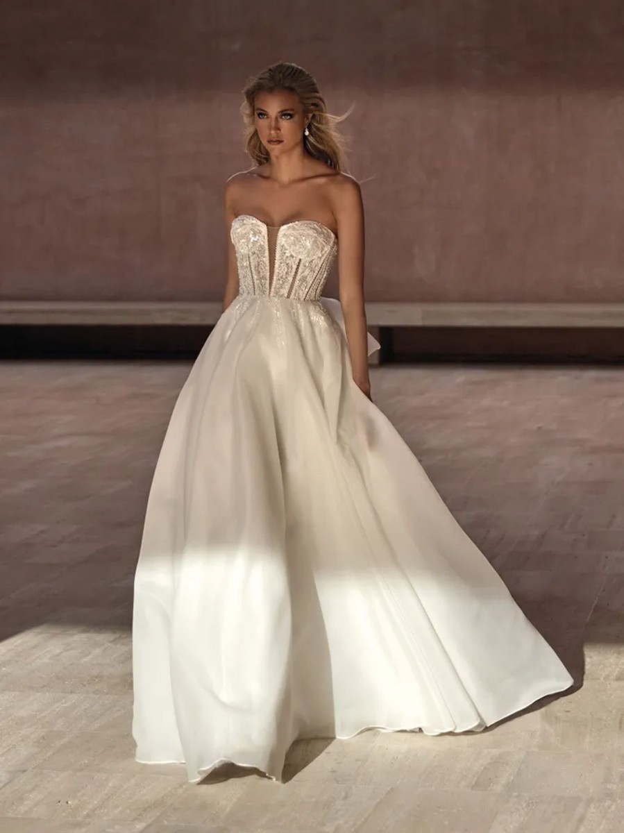 Dresses Kleinfeld Bridal A-Line | Strapless Organza A-Line Gown With Bow