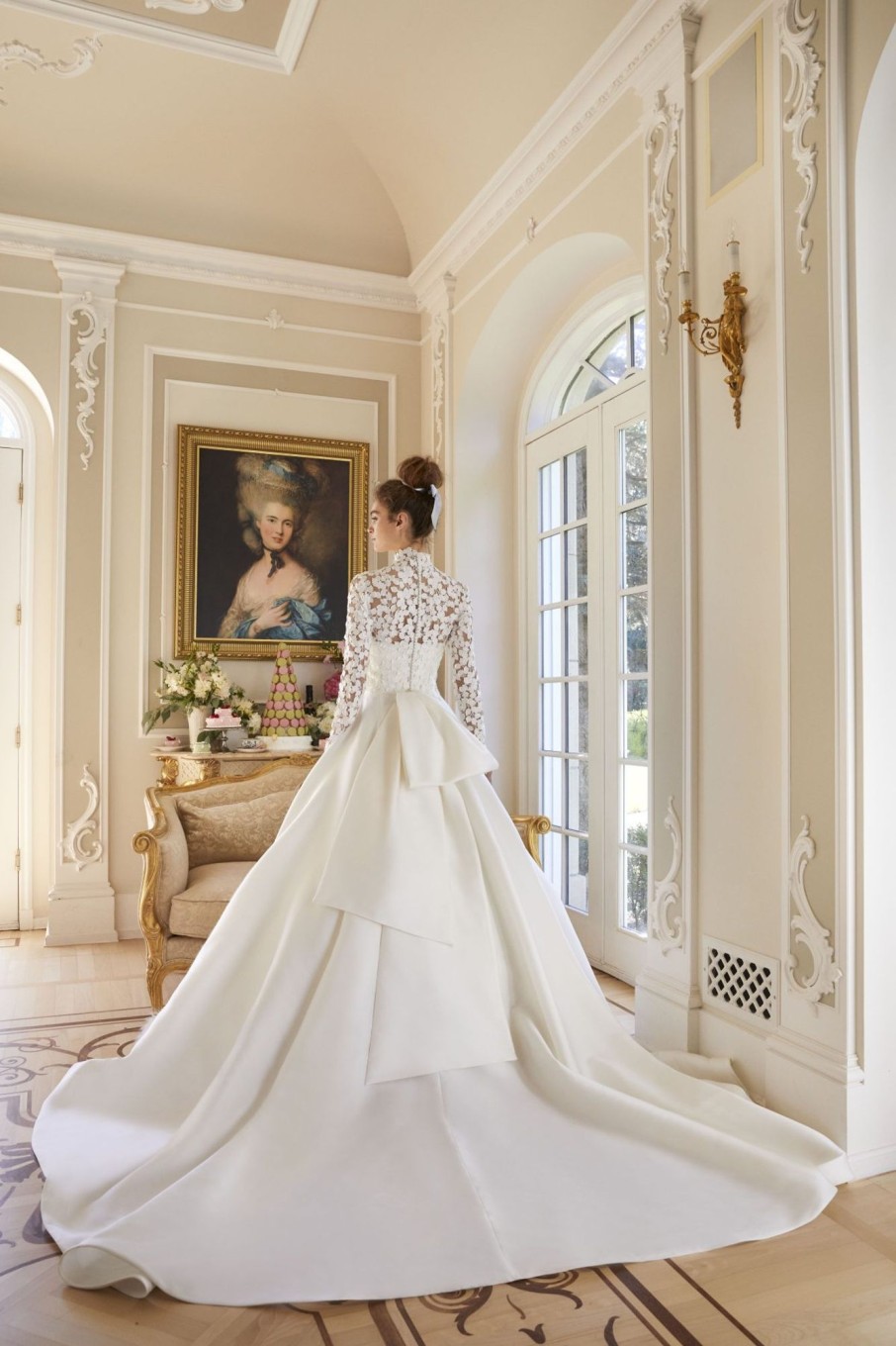 Dresses Kleinfeld Bridal Ball Gown | Chic Mikado Ball Gown With Detachable Bolero And Bow