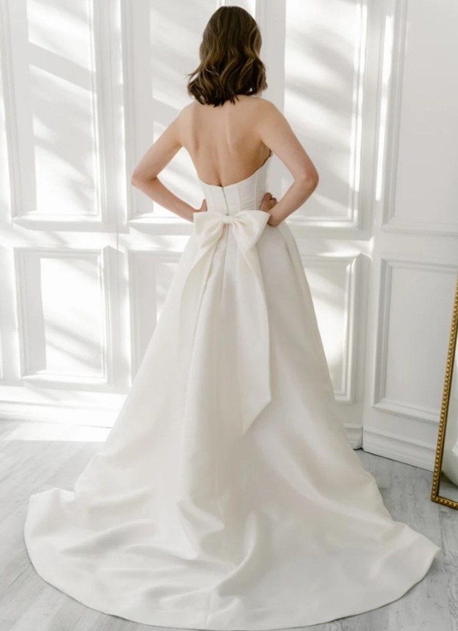 Dresses Kleinfeld Bridal Plus Size Wedding Dresses | Strapless Ball Gown Wedding Dress With Corset Bodice, Front Slit And Back Bow