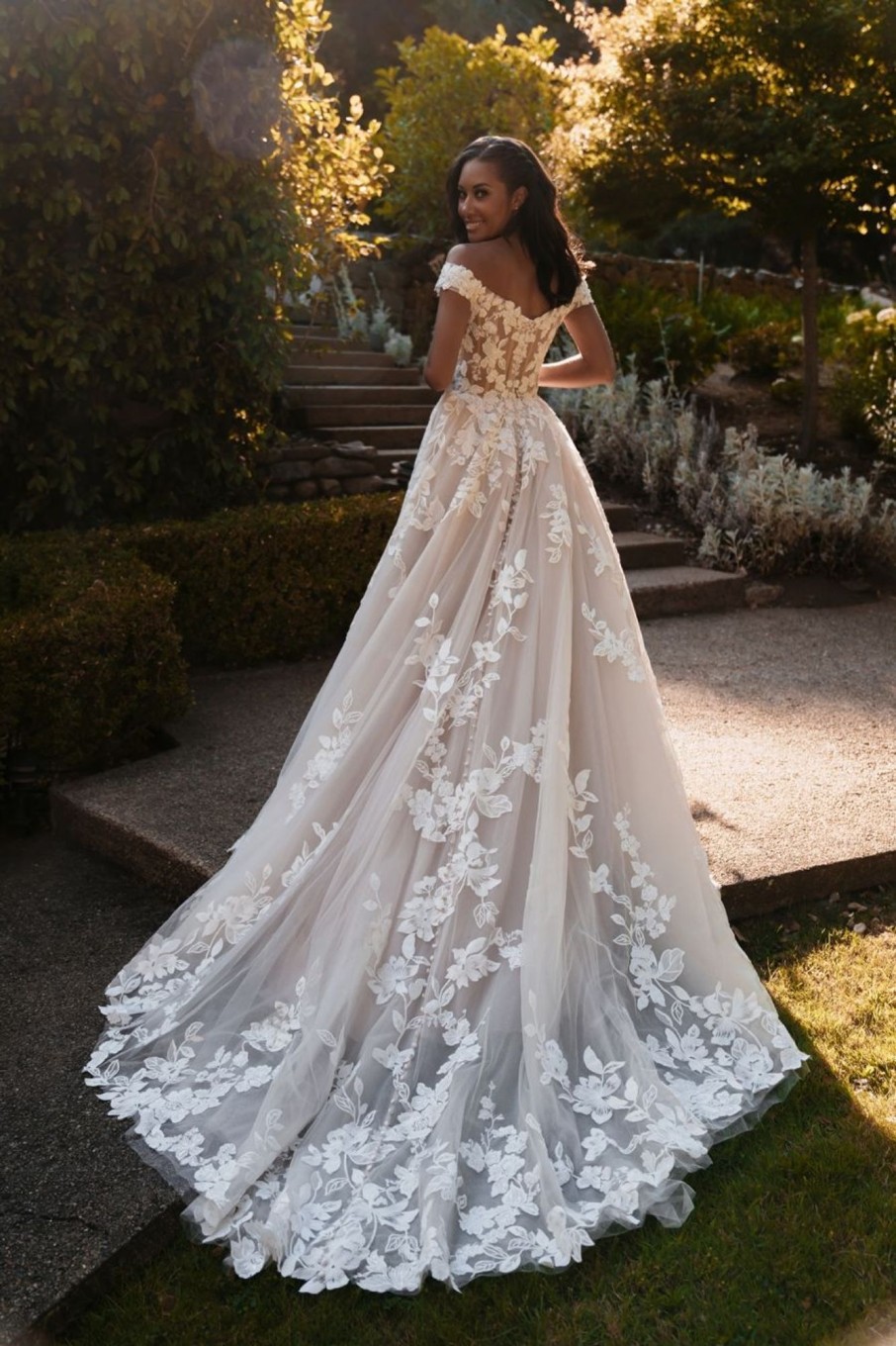 Dresses Kleinfeld Bridal Plus Size Wedding Dresses | Off The Shoulder Ballgown Wedding Dress With Florals On Bodice And Train