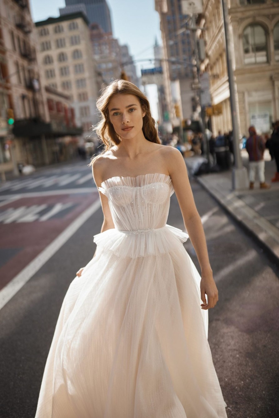 Dresses Kleinfeld Bridal A-Line | Chic And Ethereal Tulle A-Line Gown