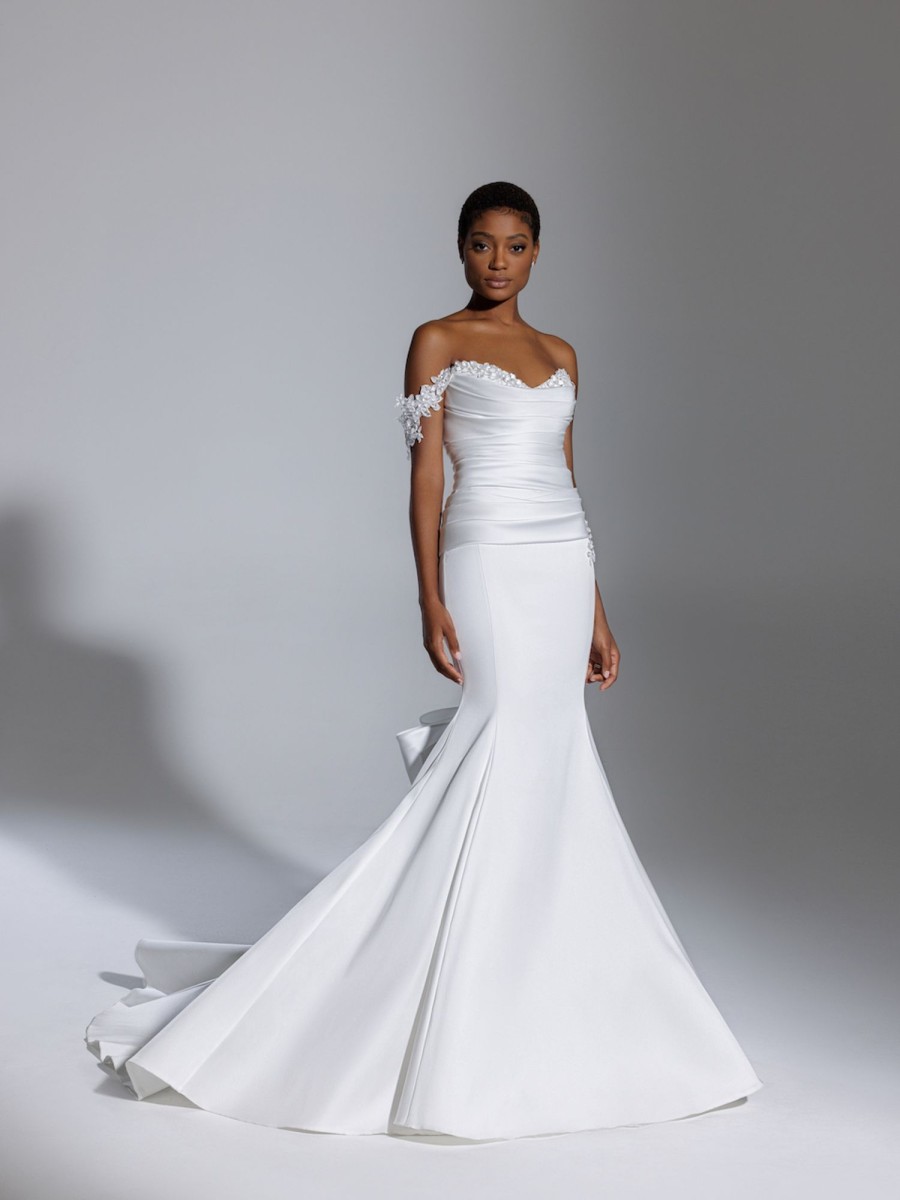 Dresses Kleinfeld Bridal Kleinfeld Exclusives | Strapless Satin Ruched Mermaid Wedding Dress With Off The Shoulder Strap