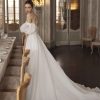 Dresses Kleinfeld Bridal Plus Size Wedding Dresses | A-Line Wedding Dress With Sweetheart Neckline And Detachable Balloon Sleeves