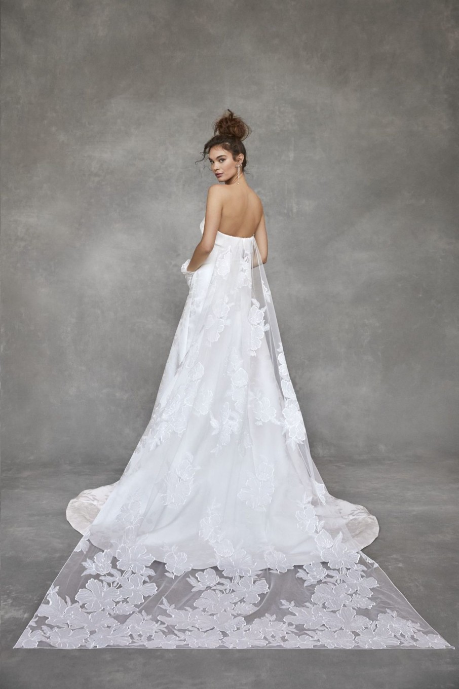 Dresses Kleinfeld Bridal A-Line | Jacquard Modified A-Line Gown With Watteau Train