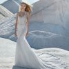 Dresses Kleinfeld Bridal Fit And Flare | Modern And Glam Scoop-Neck Fit-And-Flare Gown