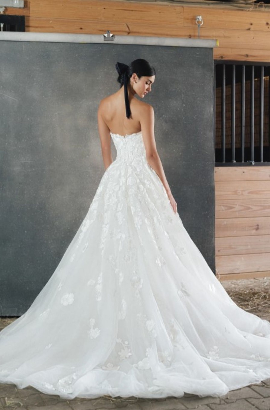 Dresses Kleinfeld Bridal Ball Gown | Strapless Floral Embroidered Ball Gown Wedding Dress