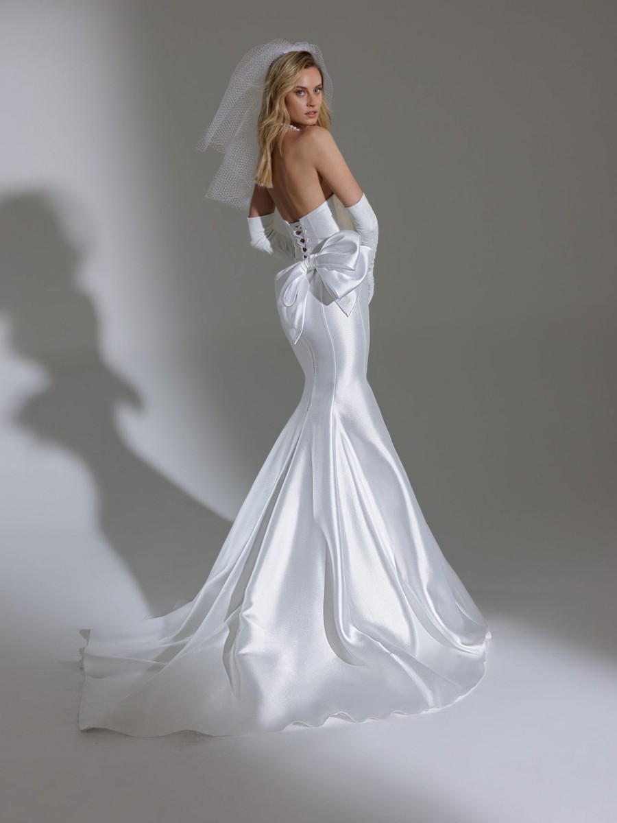 Dresses Kleinfeld Bridal Kleinfeld Exclusives | Strapless V-Neckline Mikado Mermaid Wedding Dress