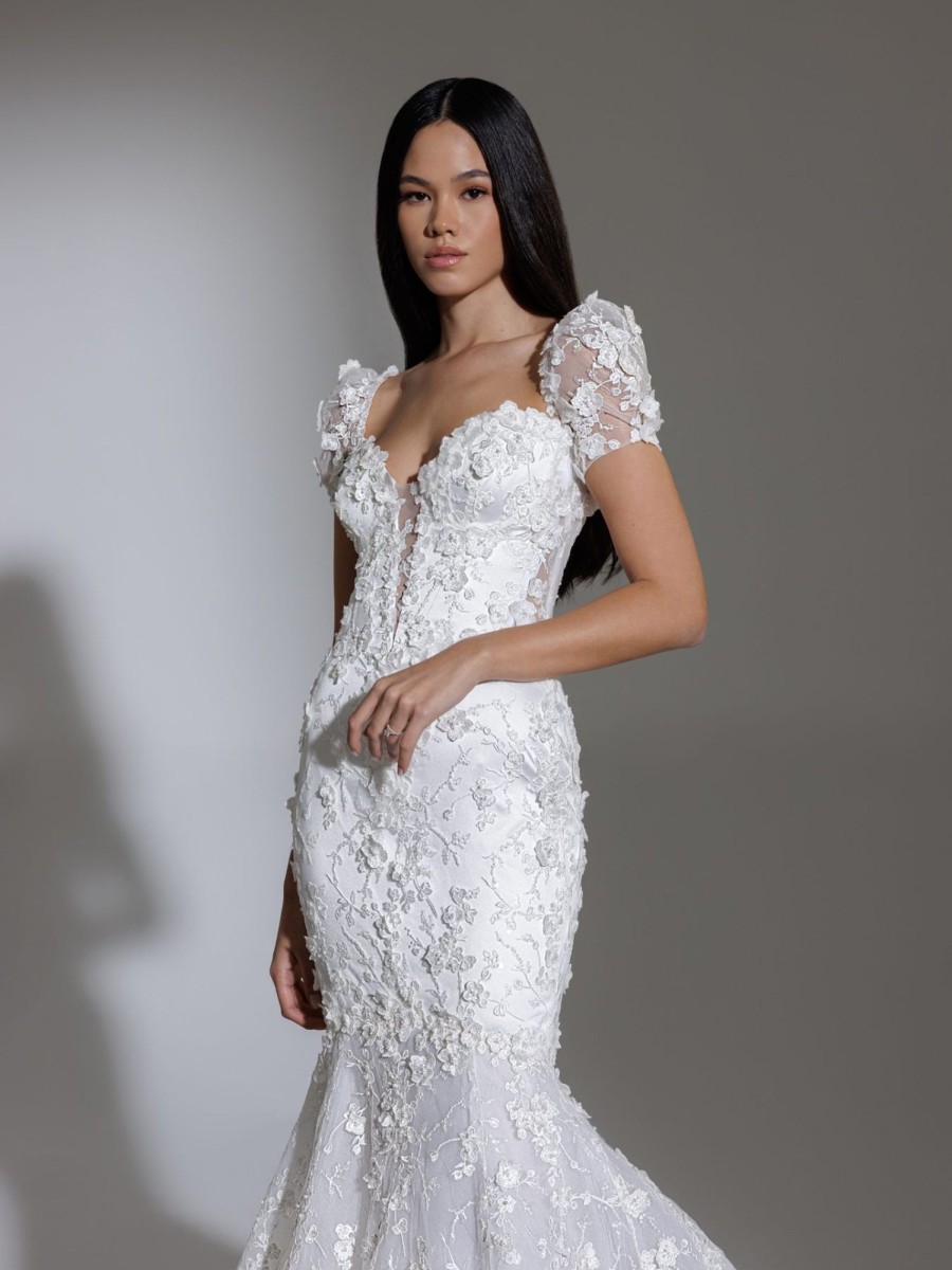 Dresses Kleinfeld Bridal Kleinfeld Exclusives | Strapless Deep V Illusion Neckline Floral Lace Mermaid Wedding Dress