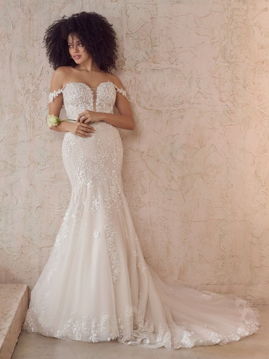 Dresses Kleinfeld Bridal Plus Size Wedding Dresses | Floral Beaded Mermaid Wedding Dress With Plunging Neckline