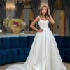 Dresses Kleinfeld Bridal Ball Gown | Simple And Sophisticated Ball Gown With Buttons