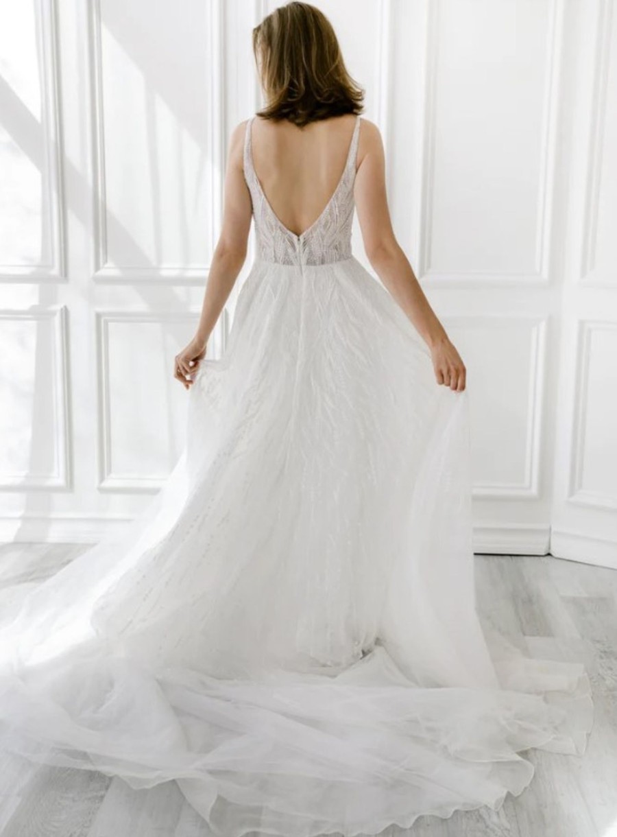 Dresses Kleinfeld Bridal A-Line | Sleeveless Beaded A-Line Wedding Dress With V-Neckline