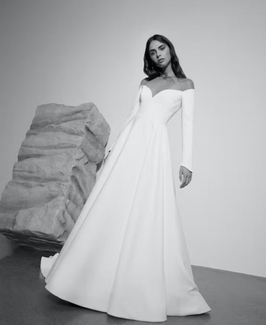 Dresses Kleinfeld Bridal Long Sleeves | Long Sleeve Ball Gown Wedding Dress With Illusion Back And Bow