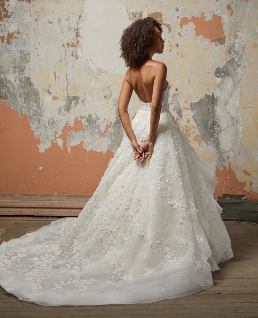 Dresses Kleinfeld Bridal Ball Gown | Chic And Romantic Tiered Ball Gown